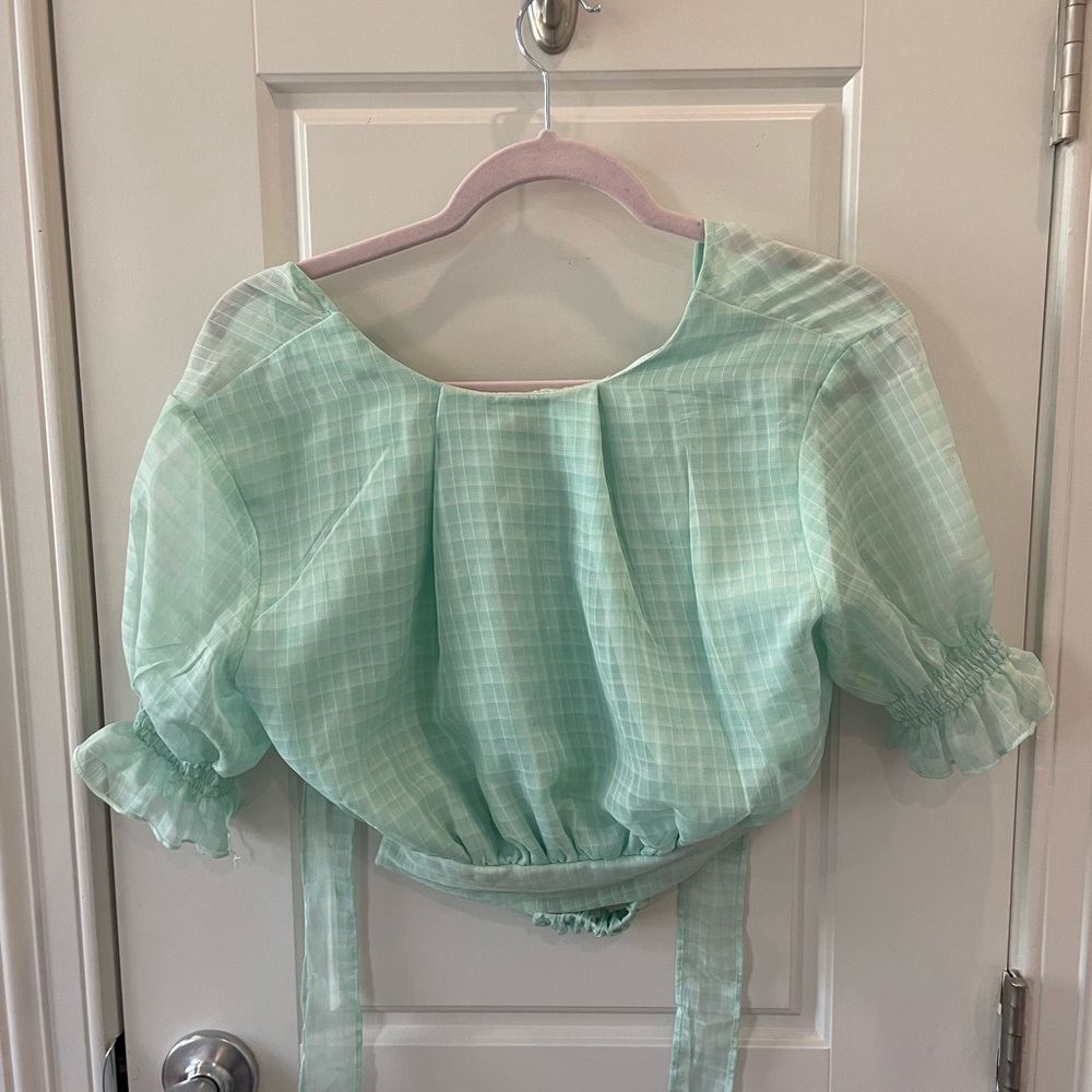Verge girl open back crop top